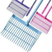 Plastic Bedding and Shavings Forks