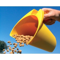 FeedMaxx Plastic Feed Scoop