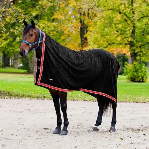 Finntack Fleece Cooler [Colour: Black/Red]